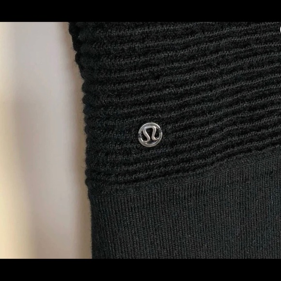 Lululemon lotus cardigan - Picture 5 of 7